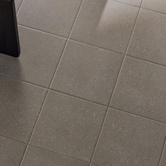 szines bohem szurke terrazzo mintas jarolap cementlap hatasu furdoszoba burkolat padloburkolat konyha kert terasz nappali fiatalos vidam csempe falburkolat jarolap csuszasmentes kismeretu.jpg